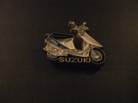 Suzuki scooter blauw
